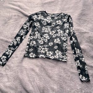 Floral Printed Black & White long sleeve mesh top.